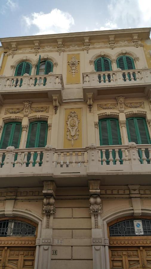 Palazzo Lagioia 2: Prestigioso Miniappartamento Triggiano Εξωτερικό φωτογραφία